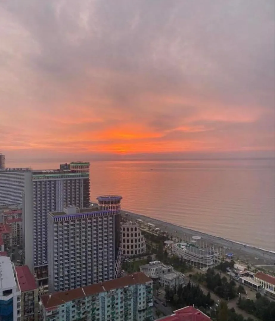 Hotel Batumi Orbi City Bloki C 0*,